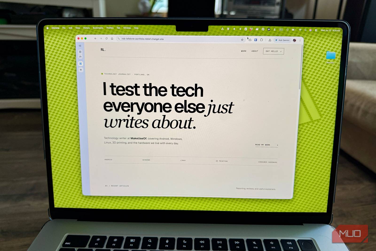 AI voice generation interface displaying text to speech controls and audio waveform