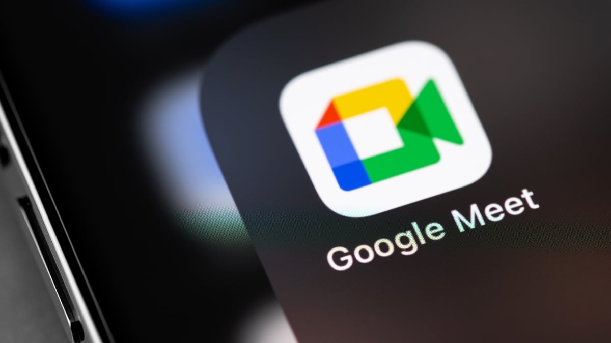 Google Meet app on phone showing Take Notes for Me feature