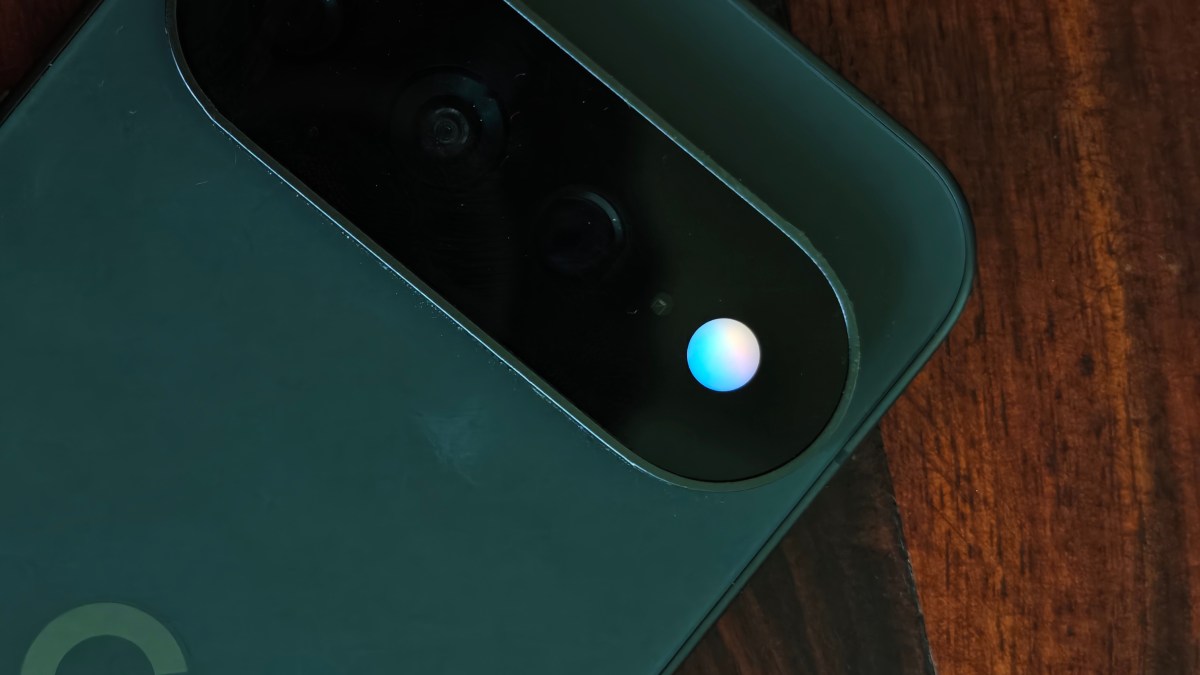 Google Pixel 11 smartphone making an AI-assisted phone call