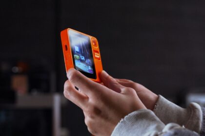 Rabbit OS3 turns the R1 gadget into a cross-platform AI agent system