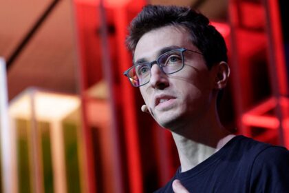 Guillaume Lample, Mistral cofounder, presenting the company open-weight AI research
