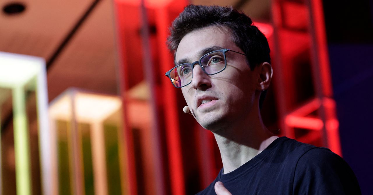 Guillaume Lample, Mistral cofounder, presenting the company open-weight AI research